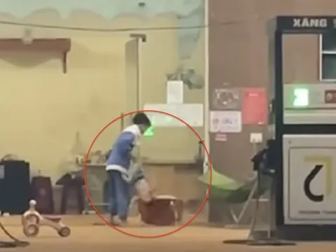 Xác minh thông tin bác dâu túm chân ném cháu 16 tháng tuổi xuống nền bê tông