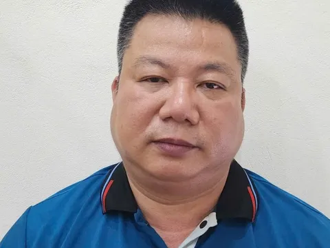 Tạm giữ hình sự đối tượng rút chìa khóa xe khách trên đường vành đai 3