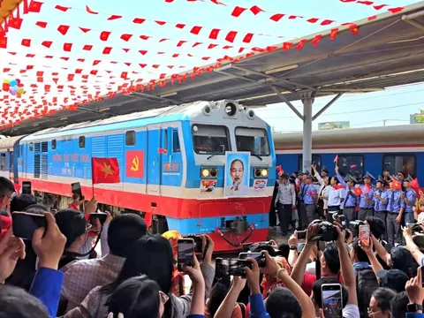 Đường sắt Việt Nam: Chuyển mình với chiến lược đầu tư đồng bộ hạ tầng và thiết bị