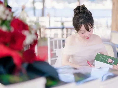 Nữ doanh nhân trẻ ra tiểu thuyết viết về thế giới buôn lậu