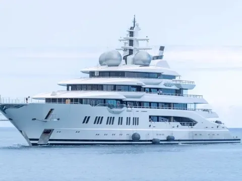 Mỹ sắp bán đấu giá siêu du thuyền 325 triệu USD của tài phiệt Nga