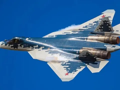 Su-57 chính thức trang bị tên lửa siêu vượt âm: Bước nhảy vọt trong năng lực tác chiến của Nga