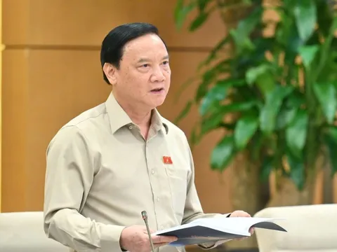 Cán bộ sang tư nhân làm muốn quay về khu vực công rất khó