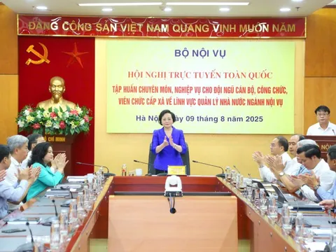 Bộ Nội vụ sẽ hướng dẫn điều tiết công chức, nơi thiếu vẫn được tuyển thêm