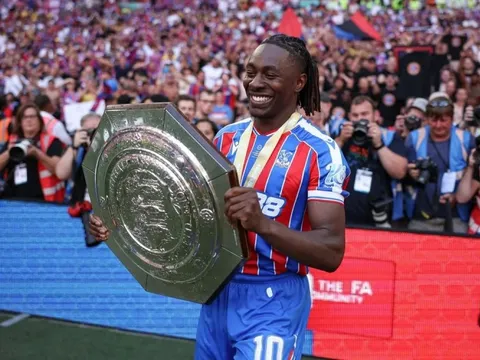 Phản ứng của Eze trước tin đồn gia nhập Arsenal, gây bão mạng