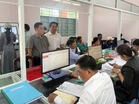 Trước mắt triển khai 28 vị trí việc làm lãnh đạo, công chức ở cấp xã