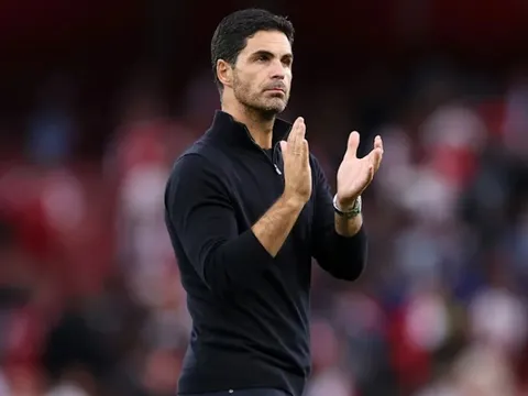 Hai tiền đạo cùng "nổ súng", Arsenal gửi lời cảnh báo đến Man Utd