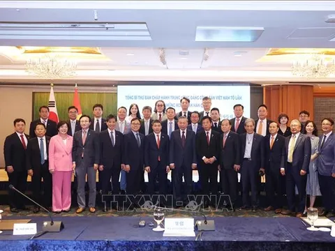 Tổng Bí thư Tô Lâm gặp những người bạn Hàn Quốc