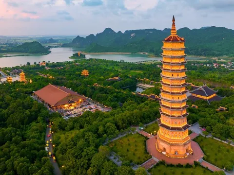 Nền tảng du lịch uy tín hàng đầu thế giới vinh danh Chùa Bái Đính là 'Điểm đến nổi bật'