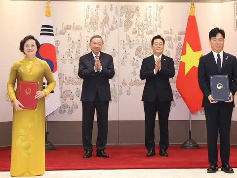 Việt Nam - Hàn Quốc ký kết Bản ghi nhớ về phái cử và tiếp nhận lao động