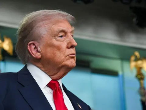 Tổng thống Trump khẳng định, cả hai phe trong cuộc chiến Nga-Ukraine đều phải nhượng lãnh thổ