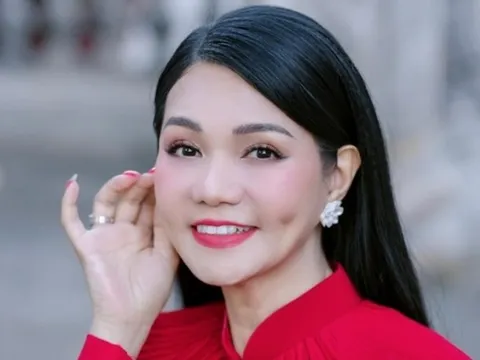 Nữ NSƯT giàu có nhất nhì trong làng sân khấu cải lương, U60 sung túc trong biệt thự triệu đô