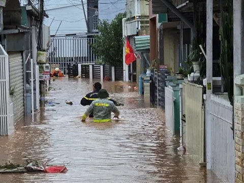 Khẩn trương khắc phục hậu quả vụ sạt lở khiến 2 du khách tử vong ở Lâm Đồng
