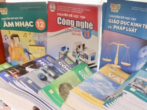 Quyết liệt chống sách giả, sách lậu: Bảo vệ tri thức là bảo vệ tương lai