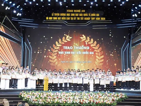 Một địa phương chi 2,6 tỷ đồng vinh danh giáo viên, học sinh đạt giải quốc gia