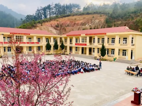 Chính sách mới tiếp sức giáo viên vùng cao và đô thị