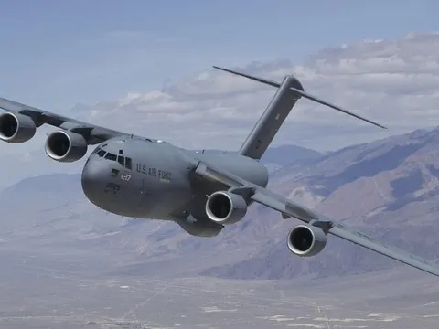 Bộ ba “quái vật vận tải” C-5M, C-17 và C-130: Mỗi chiếc một nhiệm vụ, hợp lực hoàn hảo