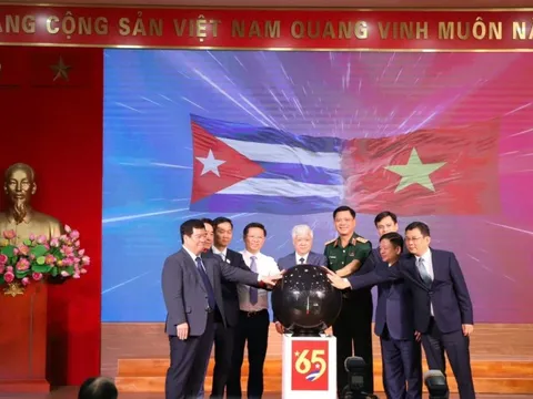Chỉ sau 30 tiếng, chương trình ủng hộ Cuba đã đạt mục tiêu tối thiểu 65 tỷ đồng