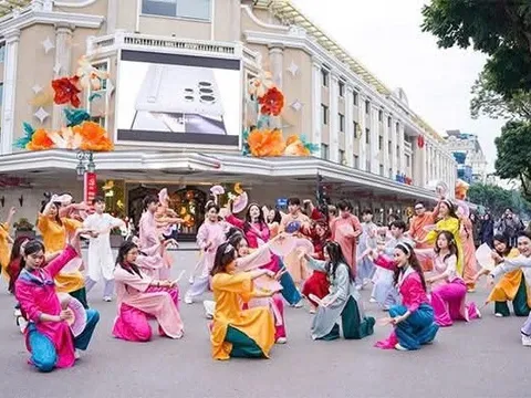 Du lịch Hà Nội sôi động với loại hoạt động chào đón Quốc khánh