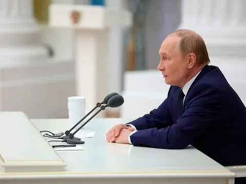 Trước khi gặp ông Trump, ông Putin vạch ra triển vọng cho thỏa thuận hạt nhân với Mỹ