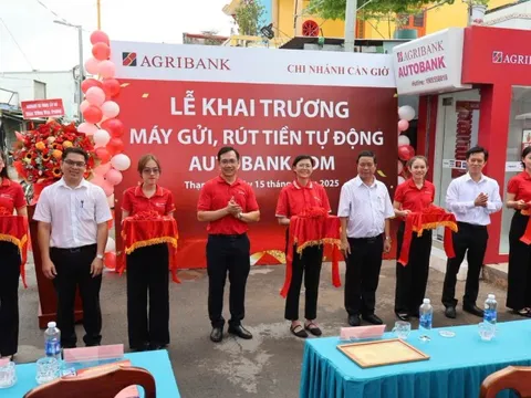 Agribank tiên phong 'phủ sóng' ngân hàng hiện đại tại xã đảo Thạnh An