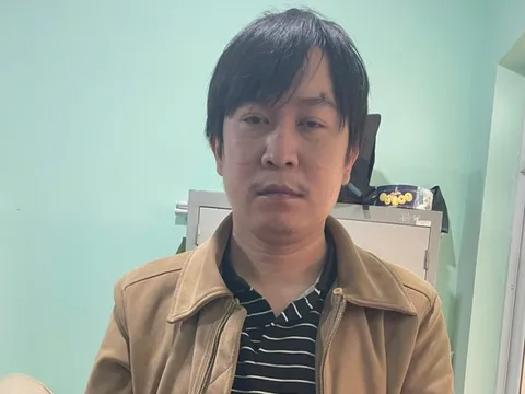 Bắt đối tượng “nổ” là trưởng phòng của một ngân hàng, chiếm đoạt của bạn học 9 tỷ đồng