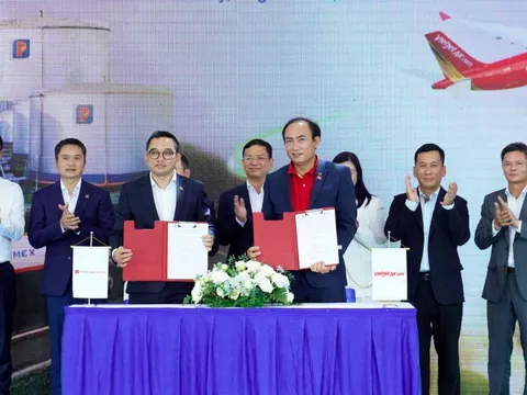 Đội bay Vietjet tiên phong sử dụng nhiên liệu hàng không bền vững SAF