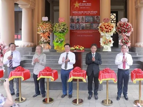 Triển lãm chuyên đề “Những người con của Tổ quốc” tại Hà Nội