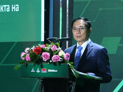 Vietsovpetro đón dòng dầu đầu tiên mỏ Kình Ngư Trắng - Kình Ngư Trắng Nam