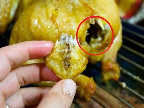 2 bộ phận "vừa bẩn vừa độc" của con gà, nhiều người không biết tưởng bổ