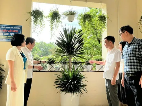 Phụ nữ Đoài Phương ra mắt mô hình “Cơ quan xanh - sạch - đẹp” chào mừng Đại hội Đảng