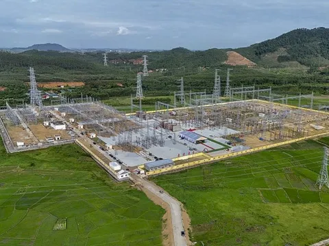 EVN 'ghi dấu' ba công trình trọng điểm chào mừng 80 năm Quốc khánh