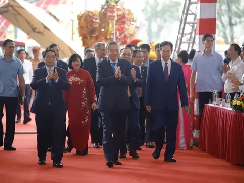 Tổng Bí thư dự Lễ khởi công, khánh thành 250 công trình tiêu biểu trên cả nước chào mừng Quốc khánh