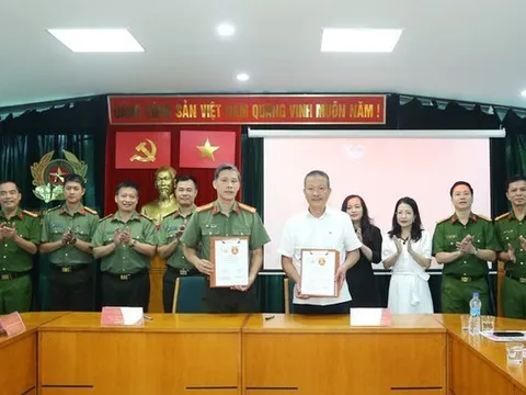 “Cùng em vững bước tương lai” – Tri ân sự hy sinh, tiếp sức thế hệ trẻ