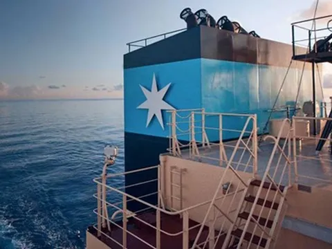 Hỏa hoạn bùng phát trên siêu tàu container giữa biển khơi