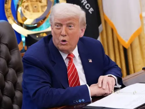 Ông Trump nói về việc trước tiên ông Putin và ông Zelensky nên làm