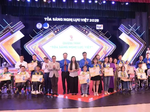 Vinh danh 25 gương 'Tỏa sáng nghị lực Việt' toàn quốc 2025