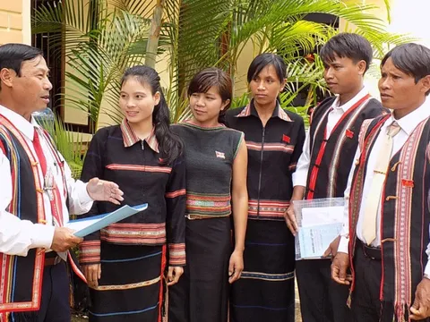 Bộ Nội vụ yêu cầu rà soát, đánh giá đội ngũ cán bộ làm công tác dân tộc, tôn giáo