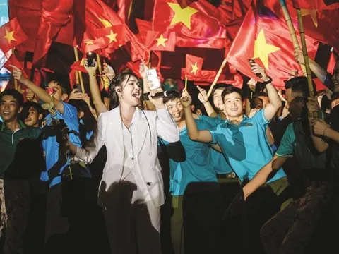 Hát tiếp lời “nguyện thề vì bình yên”