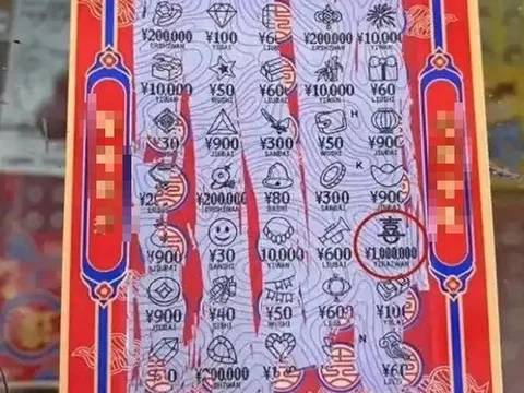 Mua vé số trong lúc trú mưa, người phụ nữ trúng số 3,6 tỷ đồng