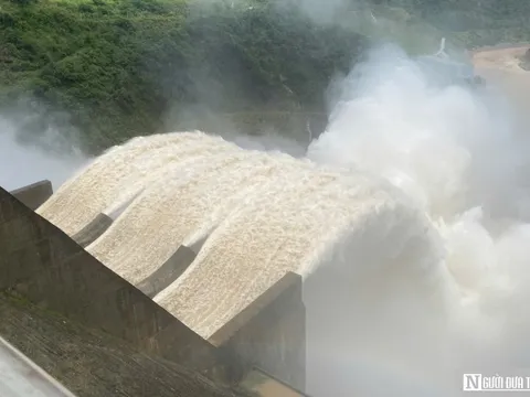 Nghệ An kích hoạt phương án "4 tại chỗ" ứng phó với bão số 5