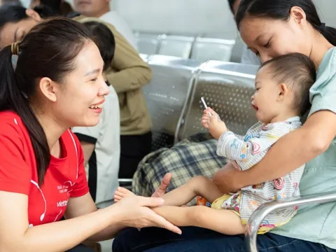 Năm thứ 18: Chương trình 'Trái tim cho em' đổi mới để giúp được nhiều trẻ em nghèo hơn nữa