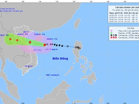 Bão số 5 mạnh cấp 12, cảnh báo mưa cực lớn tại miền Trung