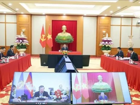 Tổng Bí thư Tô Lâm điện đàm với ông Hun Sen, thúc đẩy hợp tác toàn diện Việt Nam - Campuchia