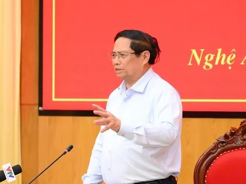 Thủ tướng Chính phủ Phạm Minh Chính nhấn mạnh phải đặt tính mạng người dân lên trên hết