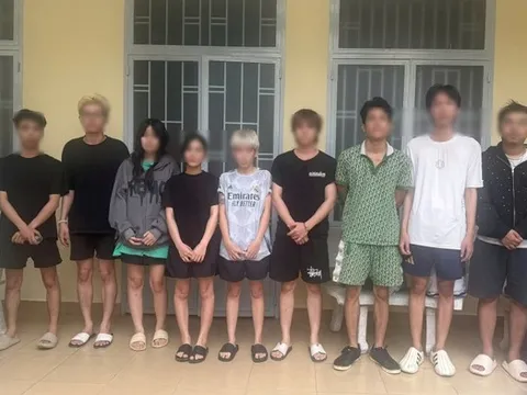 Triệt phá đường dây cung cấp khí cười cho nhiều quán bar tại phố Tây Bùi Viện
