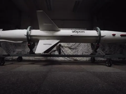 Ukraine hé lộ “Long Neptune”: Tên lửa bí ẩn có thể tấn công mục tiêu cách 1.000 km