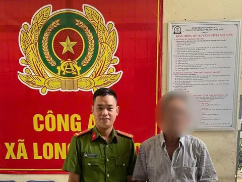 Cụ ông suýt mất 70 triệu vì tin nhầm "công an giả"