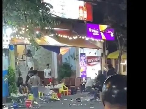 Gia Lai: Xác minh, điều tra nhóm thanh niên đánh nhau trong quán nhậu