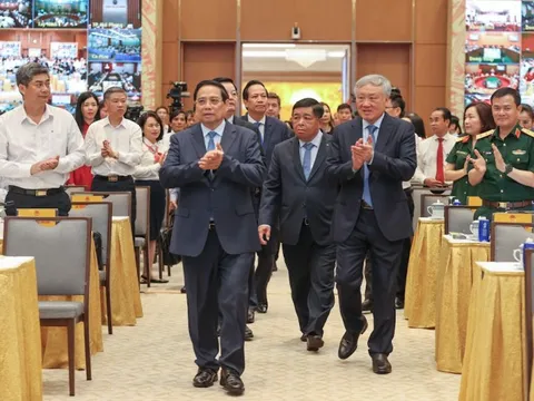 TỔNG THUẬT: Hội nghị tổng kết chương trình và phong trào thi đua xóa nhà tạm, nhà dột nát